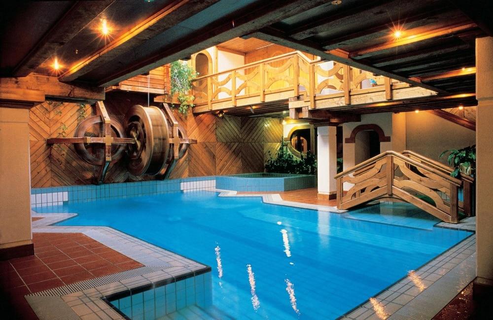 Hotel Club Relais Des Alpes Мадонна-ді-Кампільйо Екстер'єр фото